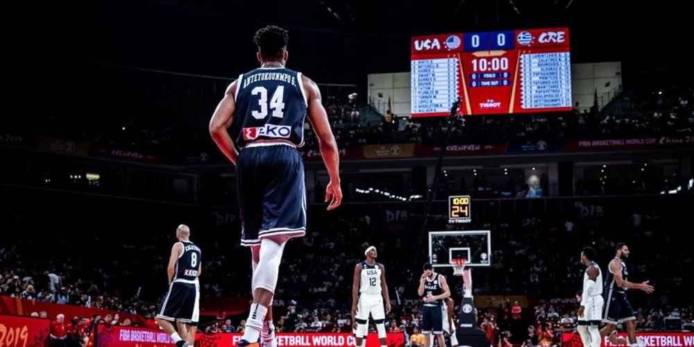 Εκθέτει Σκουρτόπουλο αναλυτής του ESPN: «Ντροπή να χρησιμοποιούν έτσι τον Αντετοκούνμπο»